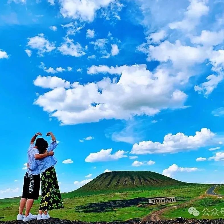 乌兰哈达火山 库布齐沙漠 黄花沟 辉腾锡勒草原！醉美内蒙 [端午]