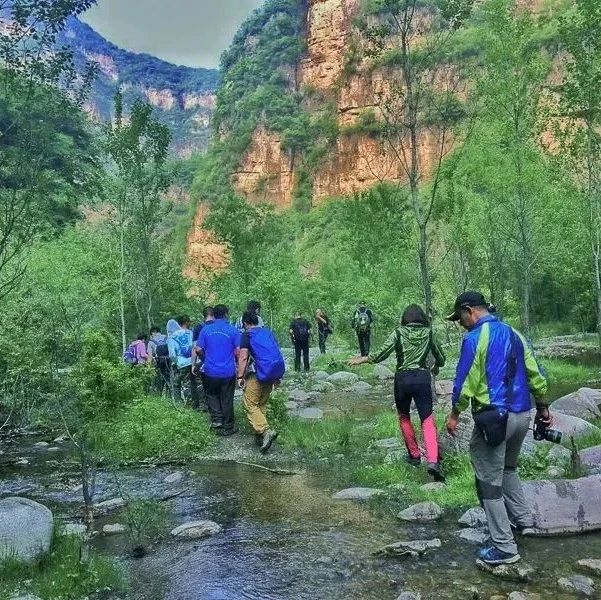 热门活动-后河秘境｜北京醉美峡谷の后河穿越10公里徒步戏水<初级>