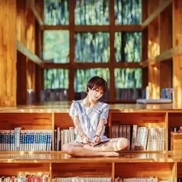 篱苑书屋 休闲山水栈道 田园风光
