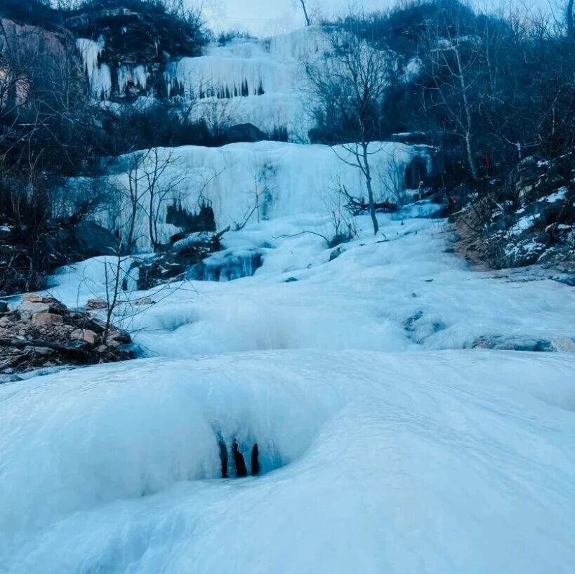 热门活动-【初级】2月8日：上太湖冰瀑「超大冰瀑群」「0距离亲密接触」