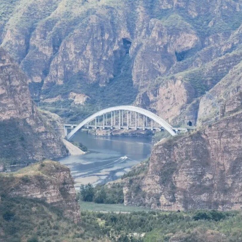 活动封面-【中级】4月11日：挑战棋盘山「小马过河路线」「恐高慎报」