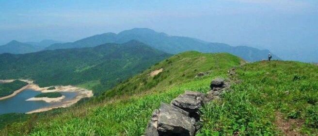 热门活动-华北顶流 |「二天一晚 」07.25-07.26 南北驼梁轻装徒步穿越，解锁太行空中草原，邂逅高山金莲花