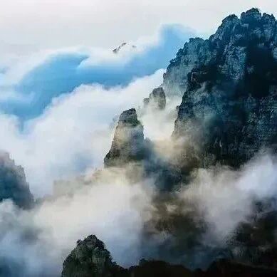 白石山免门票の太行奇山-走绝壁栈道-云雾缭绕步入…