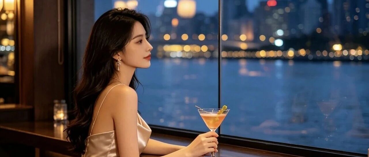 10.30 周五晚！【心动回响•酒吧特辑】河畔星酌 · 运河顶楼酒吧单身微醺夜 | 城市夜色落于运河之上，举杯小酌，开启一场意料之外的